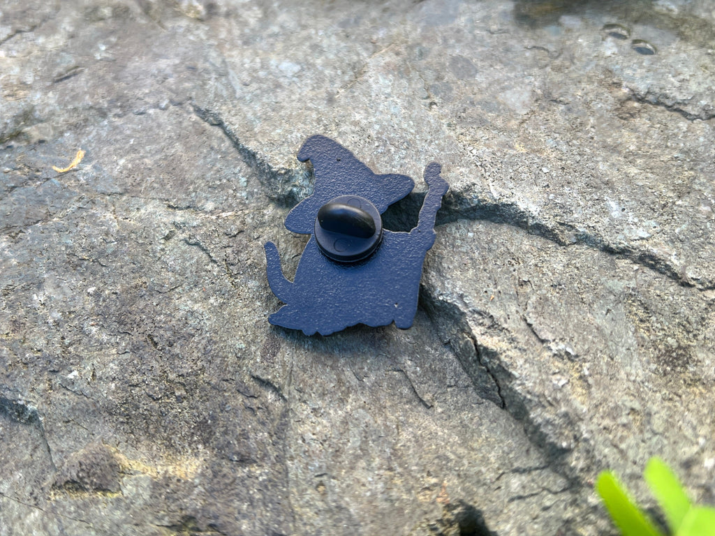 Lizard Wizard Enamel Pin