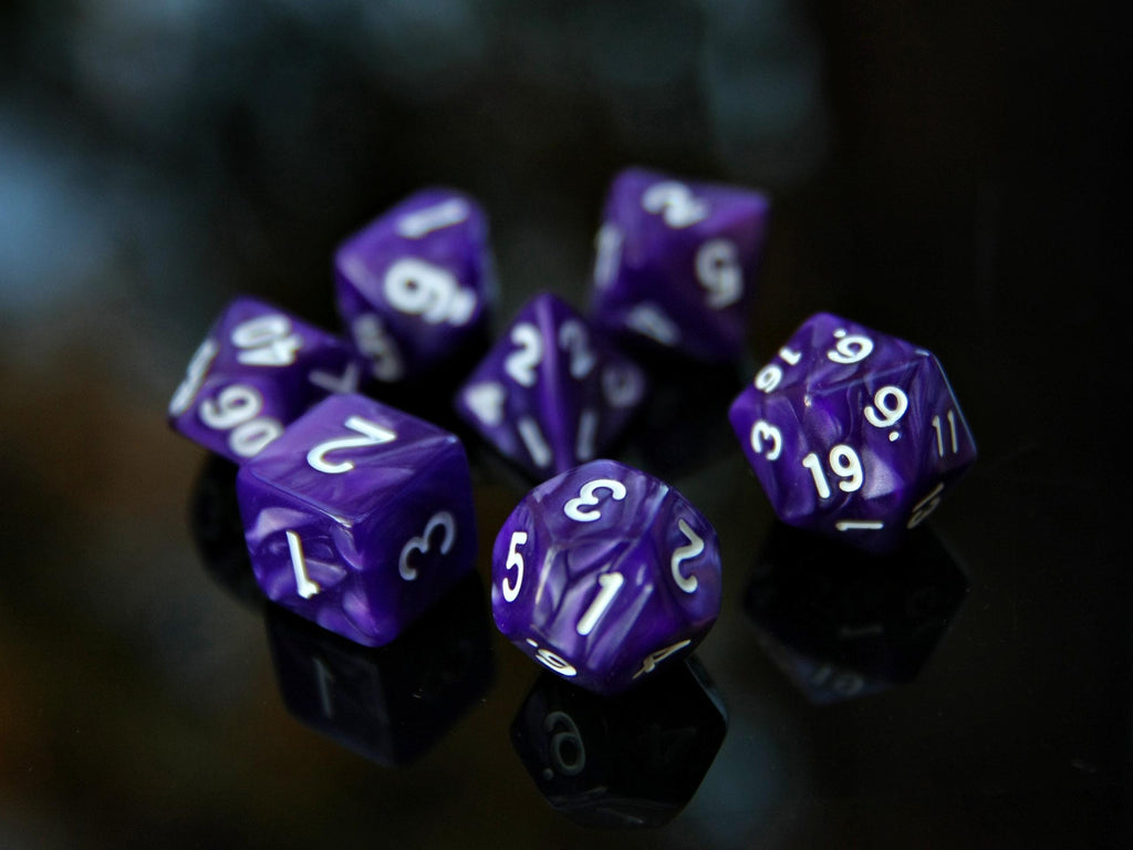 Purple White "Amethyst" DnD 7 Polyhedral Dice Set in Potion Flask